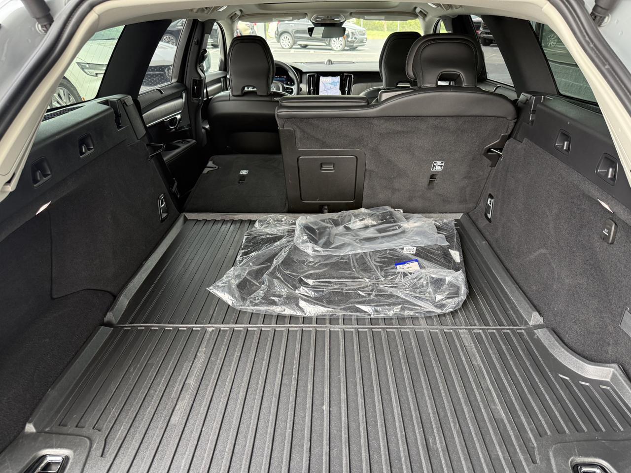 2024 Volvo V90 Cross Country Ultimate Knoxville TN