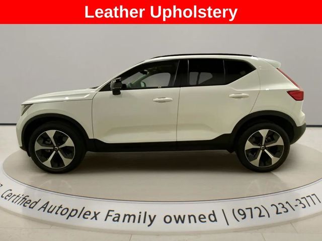 2024 Volvo XC40 B5 Core