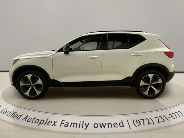 2024 Volvo XC40 B5 Core