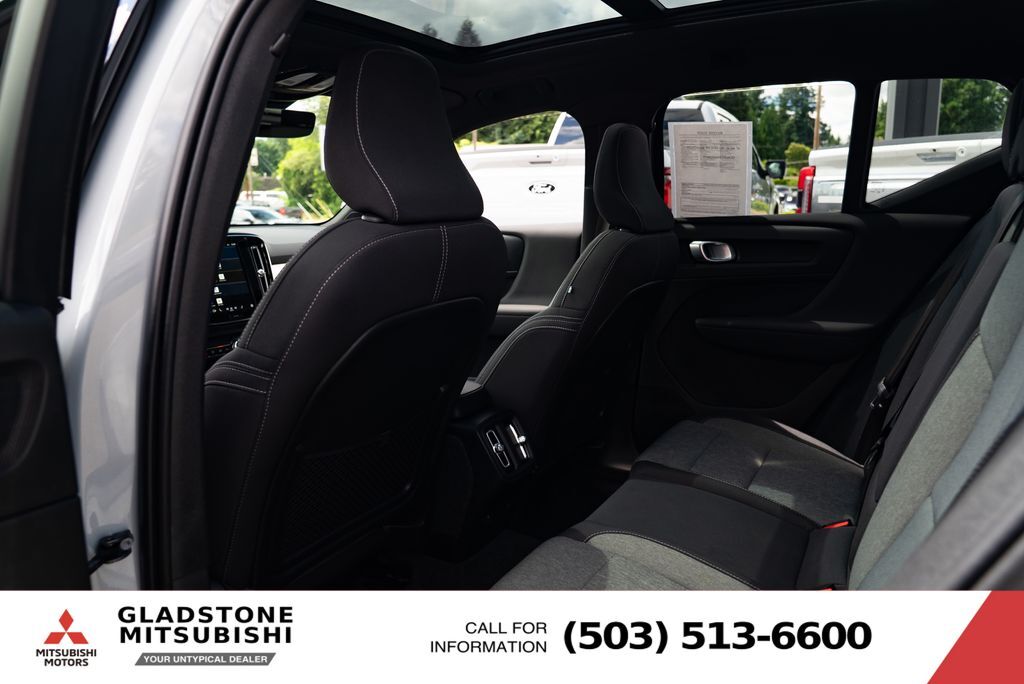 2024 Volvo XC40 B5 Core Milwaukie OR
