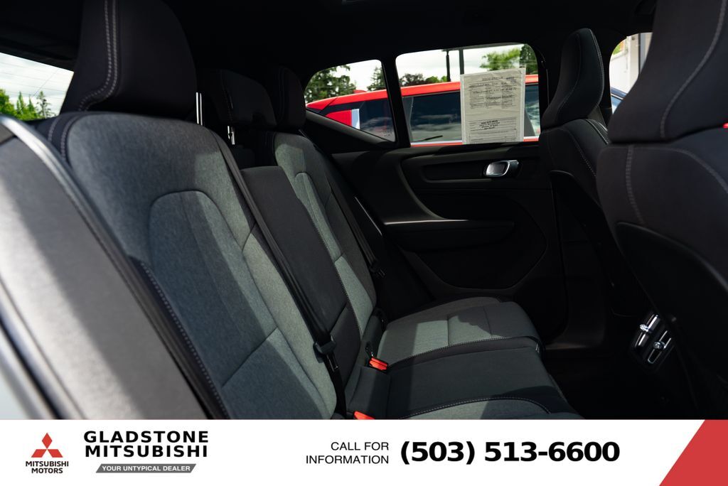 2024 Volvo XC40 B5 Core Milwaukie OR