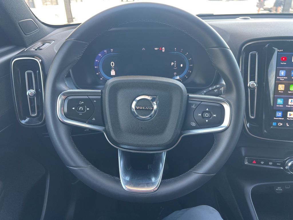 2024 Volvo XC40 B5 Core Milwaukie OR