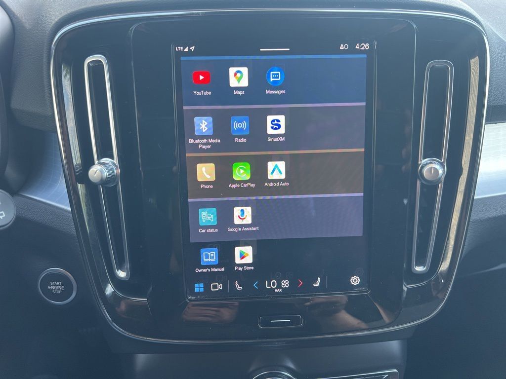 2024 Volvo XC40 B5 Core Milwaukie OR