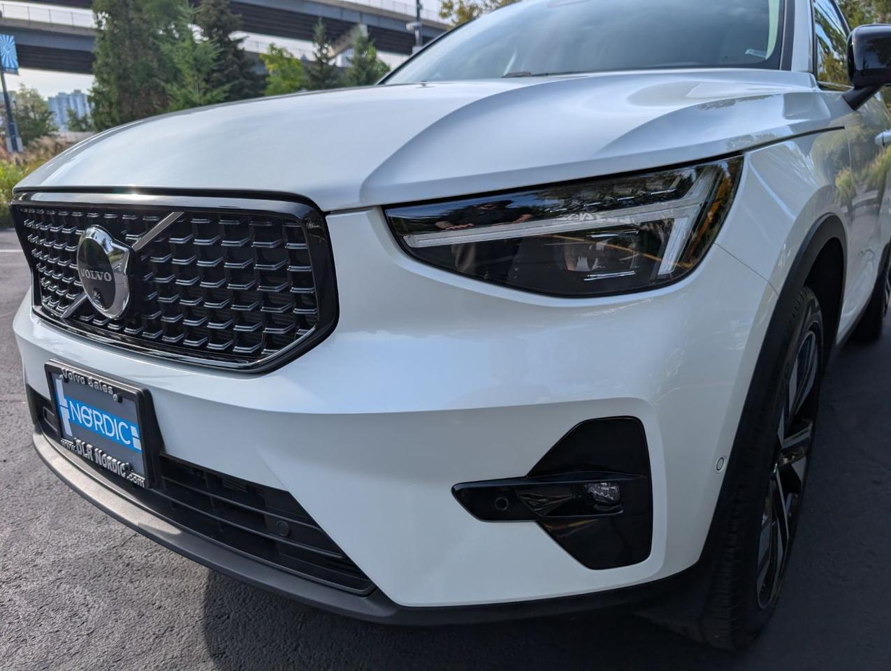 2024 Volvo XC40 B5 Hybrid AWD ULTIMATE | HK Premium Audio, Pilot Assist, 360 Cam * Portland OR