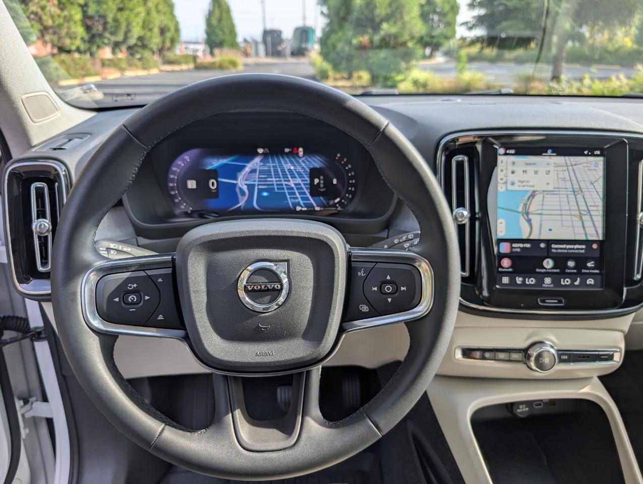2024 Volvo XC40 B5 Hybrid AWD ULTIMATE | HK Premium Audio, Pilot Assist, 360 Cam, Pano Roof, 4 Heated Seats & Wheel Portland OR