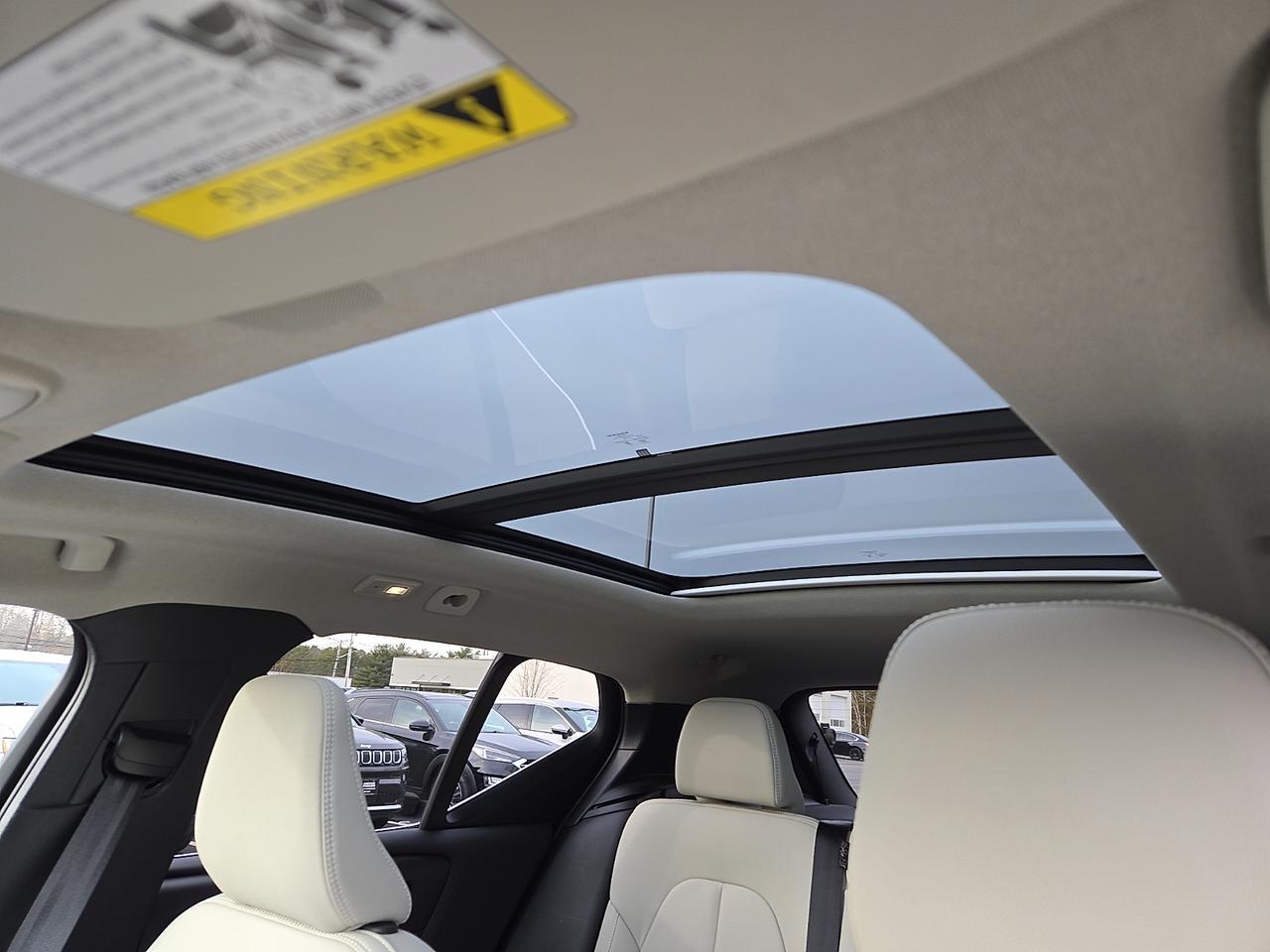 2024 Volvo XC40 B5 Plus Bright Theme Vineland NJ