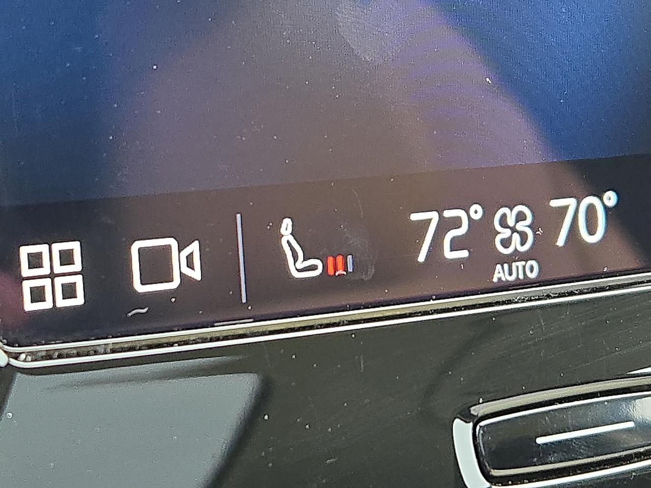 2024 Volvo XC40 B5 Plus Bright Theme Vineland NJ