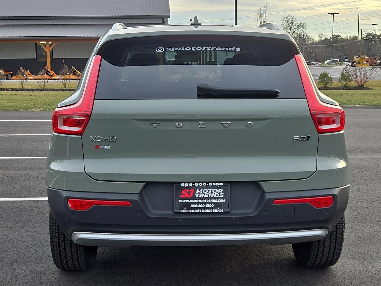 2024 Volvo XC40 B5 Plus Bright Theme Vineland NJ