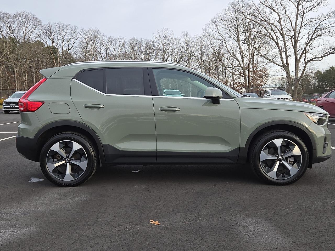 2024 Volvo XC40 B5 Plus Bright Theme Vineland NJ