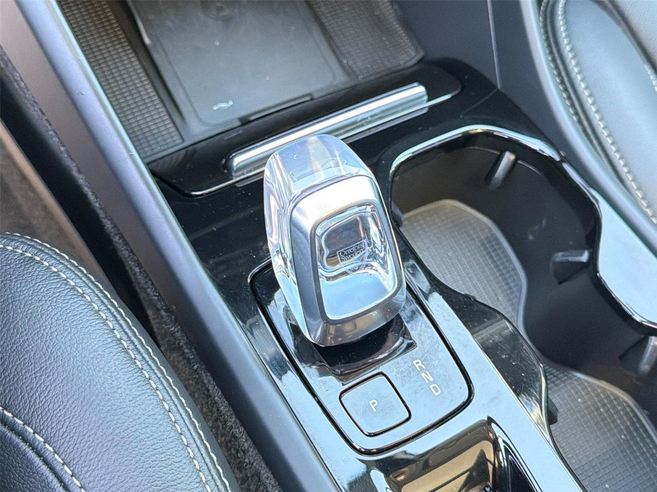 2024 Volvo XC40 B5 Plus Bright Theme Hagerstown MD