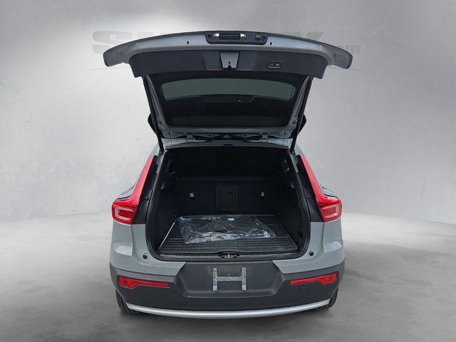 2024 Volvo XC40 B5 Plus Bright Theme Hunt Valley MD