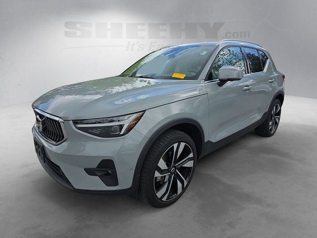 2024 Volvo XC40 B5 Plus Bright Theme Hunt Valley MD