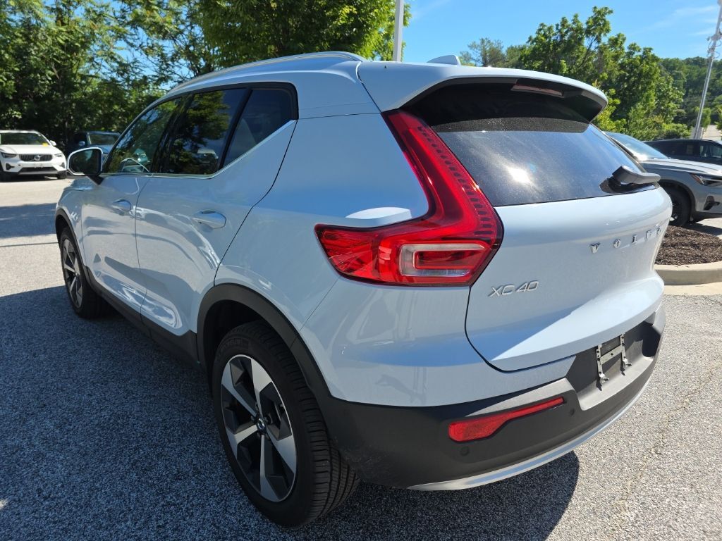 2024 Volvo XC40 B5 Plus Bright Theme Hunt Valley MD