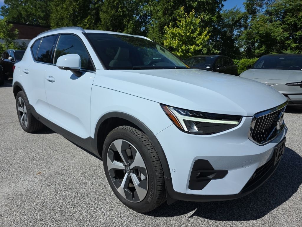 2024 Volvo XC40