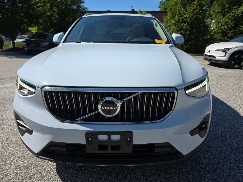 2024 Volvo XC40 B5 Plus Bright Theme Hunt Valley MD