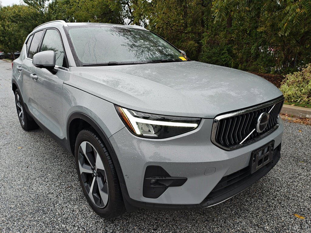 2024 Volvo XC40