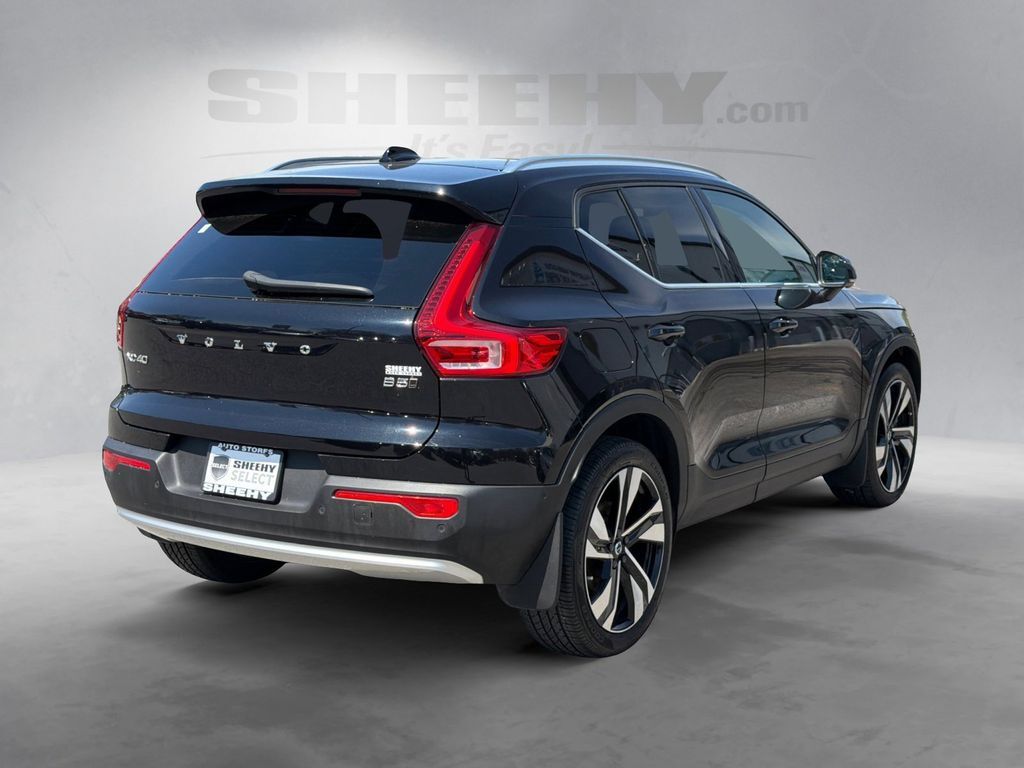 2024 Volvo XC40 B5 Plus Bright Theme Hunt Valley MD