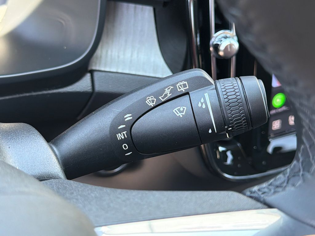 2024 Volvo XC40 B5 Plus Bright Theme Hunt Valley MD
