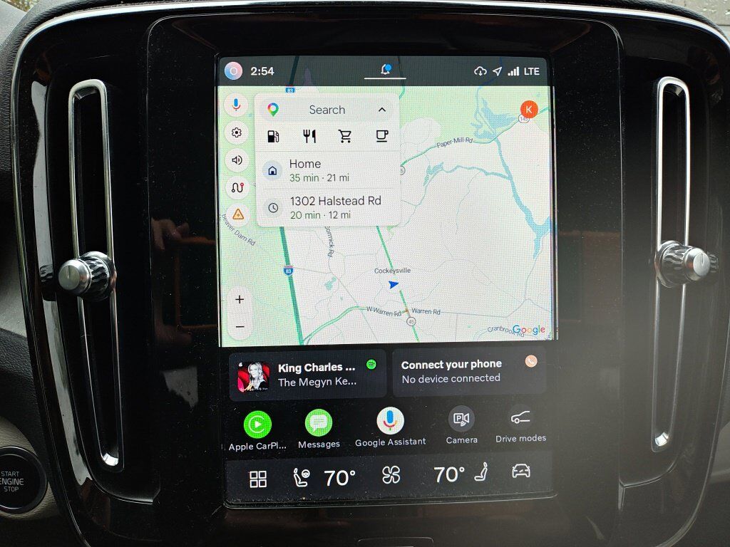 2024 Volvo XC40 B5 Plus Bright Theme Hunt Valley MD