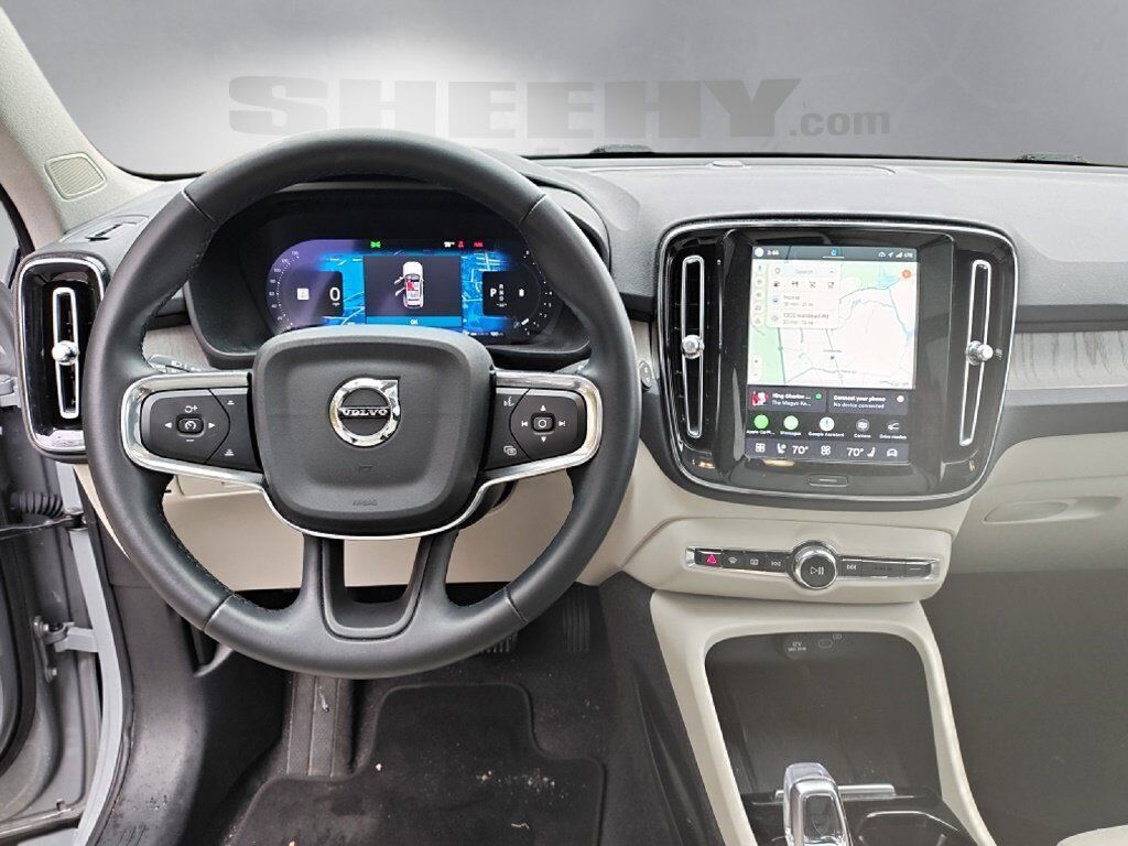 2024 Volvo XC40 B5 Plus Bright Theme Hunt Valley MD