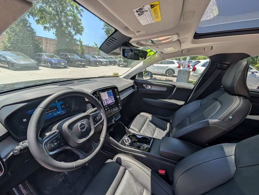 2024 Volvo XC40 B5 Plus Bright Theme Hunt Valley MD