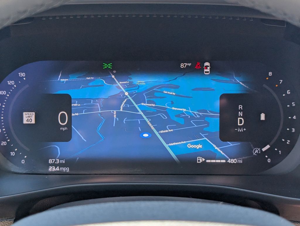 2024 Volvo XC40 B5 Plus Bright Theme Hunt Valley MD