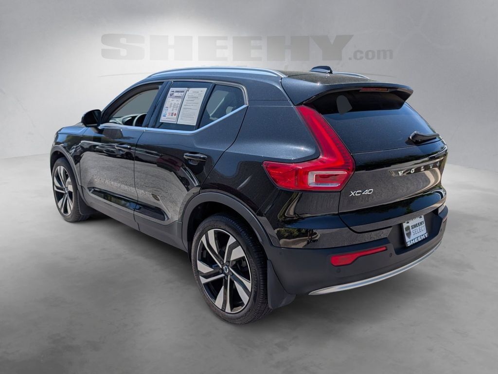 2024 Volvo XC40 B5 Plus Bright Theme Hunt Valley MD