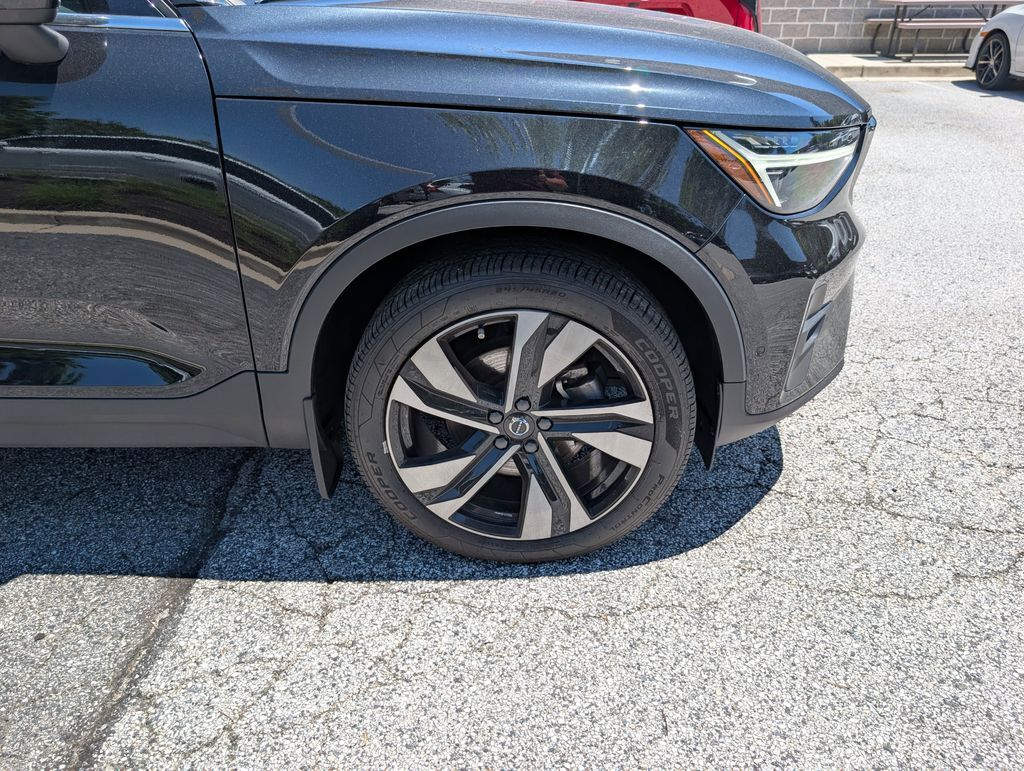 2024 Volvo XC40 B5 Plus Bright Theme Hunt Valley MD