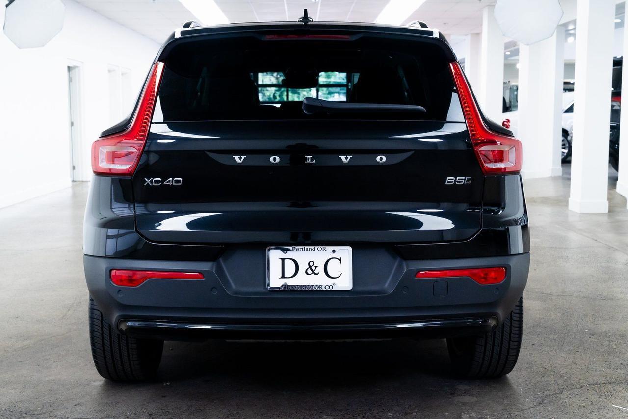 2024 Volvo XC40 B5 Plus Dark Theme Heated Seats Portland OR