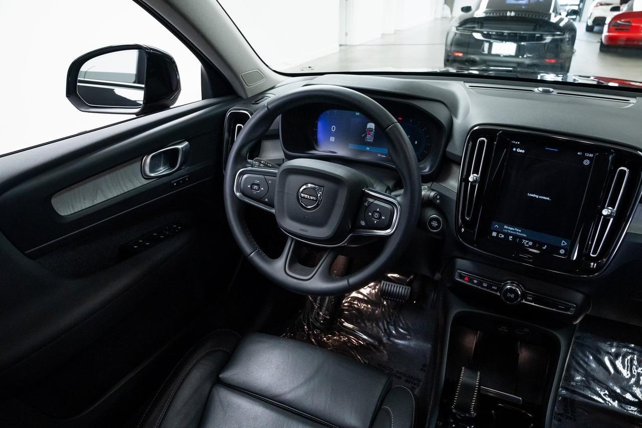 2024 Volvo XC40 B5 Plus Dark Theme Heated Seats Portland OR