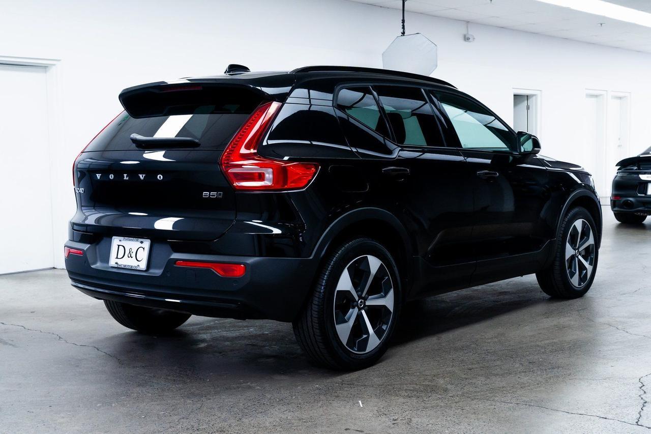 2024 Volvo XC40 B5 Plus Dark Theme Heated Seats Portland OR