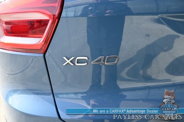2024 Volvo XC40 Core / Dark Theme / AWD / Power & Heated Leather Seats / Panoramic Sunroof / Navigation / Apple CarPlay & Android Auto / Backup Camera / Lane Departure & Blind Spot Alert / Keyless Entry & Start / 30 MPG / 1-Owner Anchorage AK