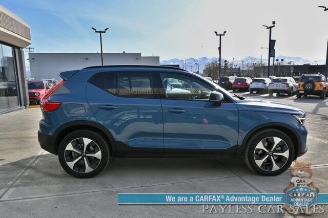 2024 Volvo XC40 Core / Dark Theme / AWD / Power & Heated Leather Seats / Panoramic Sunroof / Navigation / Apple CarPlay & Android Auto / Backup Camera / Lane Departure & Blind Spot Alert / Keyless Entry & Start / 30 MPG / 1-Owner Anchorage AK