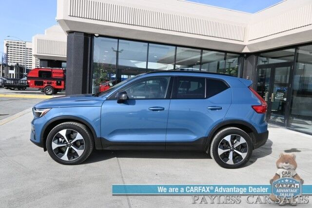 2024 Volvo XC40 Core / Dark Theme / AWD / Power & Heated Leather Seats / Panoramic Sunroof / Navigation / Apple CarPlay & Android Auto / Backup Camera / Lane Departure & Blind Spot Alert / Keyless Entry & Start / 30 MPG / 1-Owner Anchorage AK