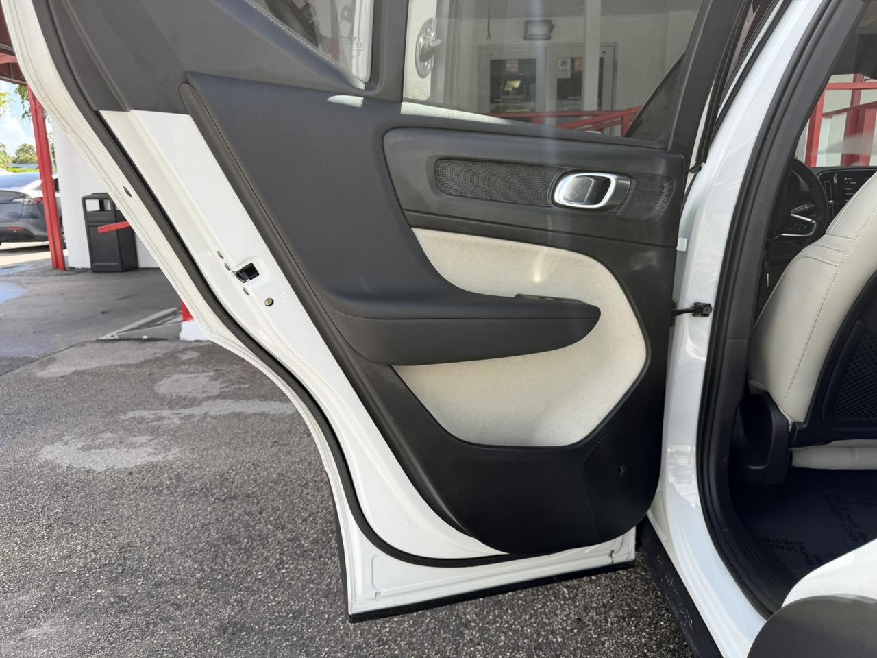 2024 Volvo XC40 Plus Bright Theme Hollywood FL