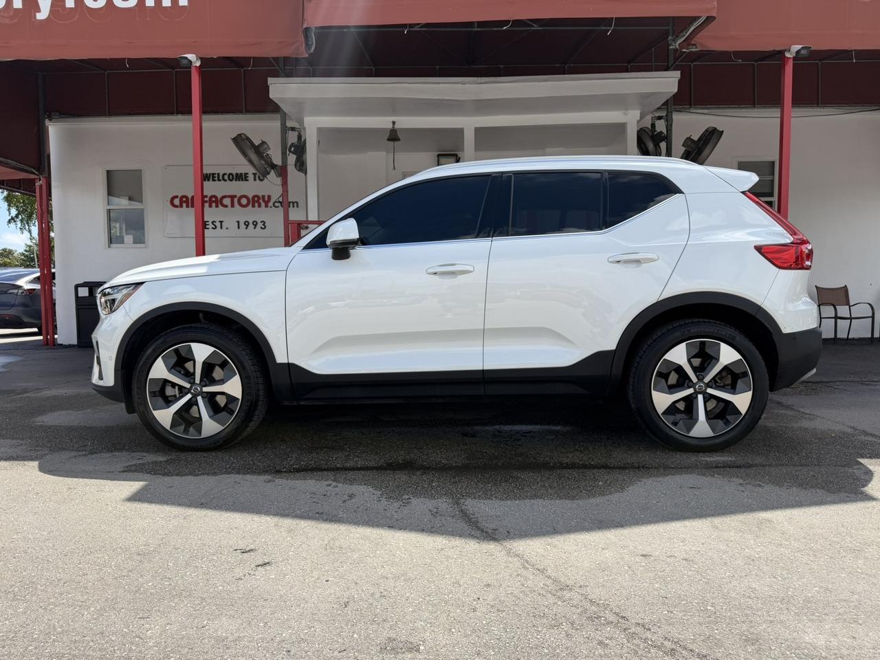 2024 Volvo XC40 Plus Bright Theme Hollywood FL