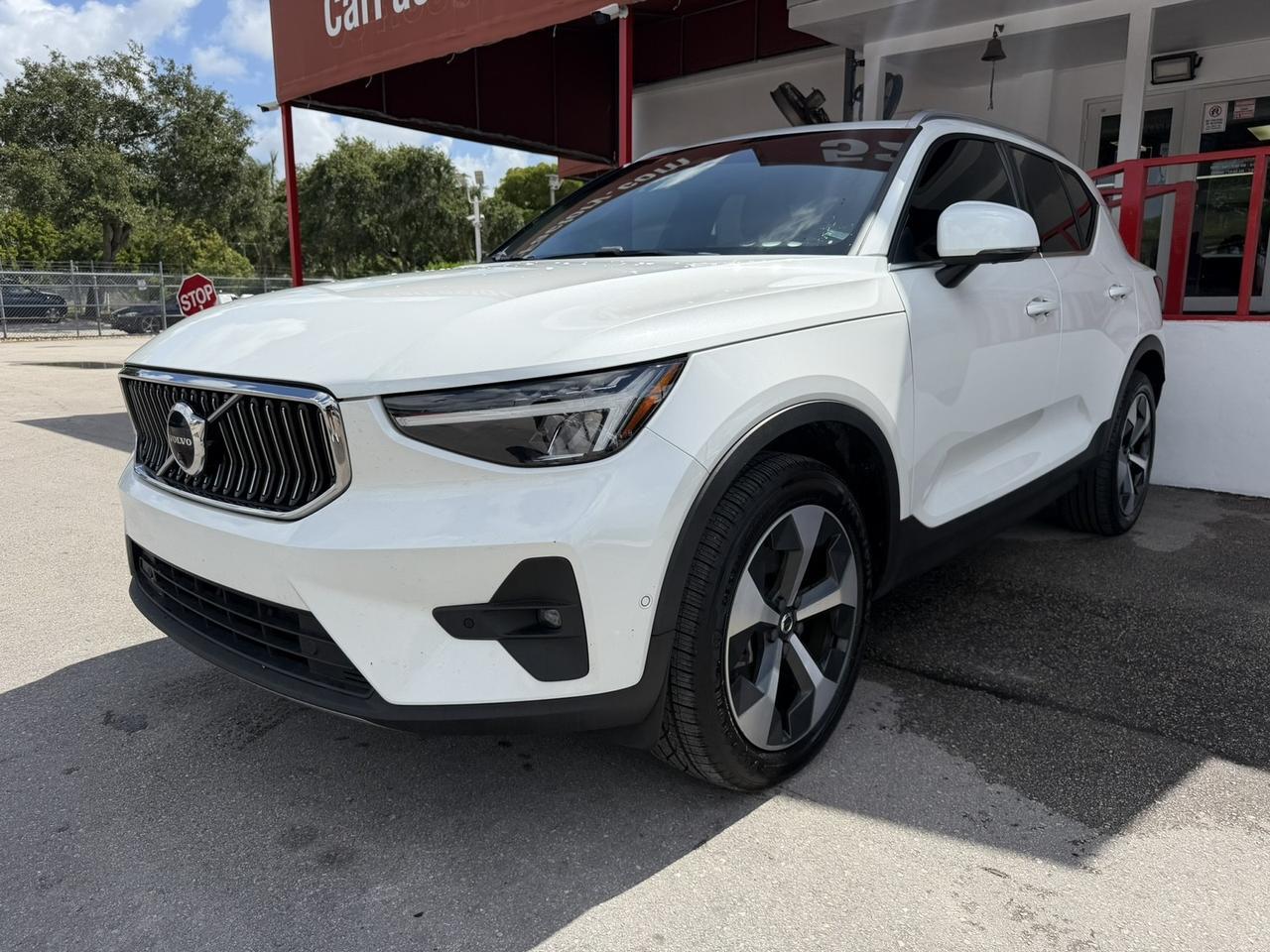 2024 Volvo XC40 Plus Bright Theme Hollywood FL