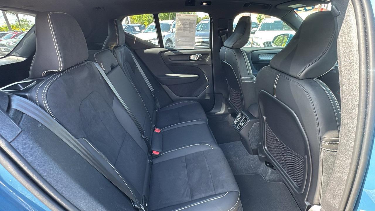 2024 Volvo XC40 Plus Bright Theme San Antonio TX