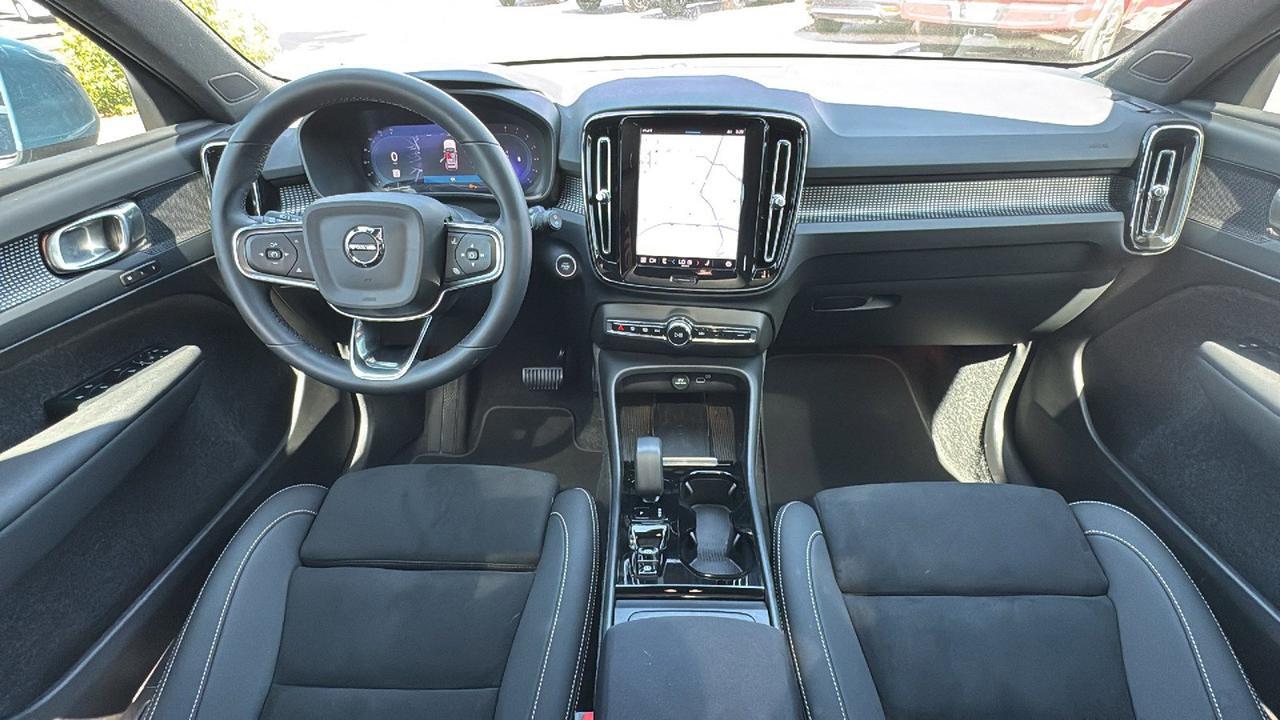 2024 Volvo XC40 Plus Bright Theme San Antonio TX