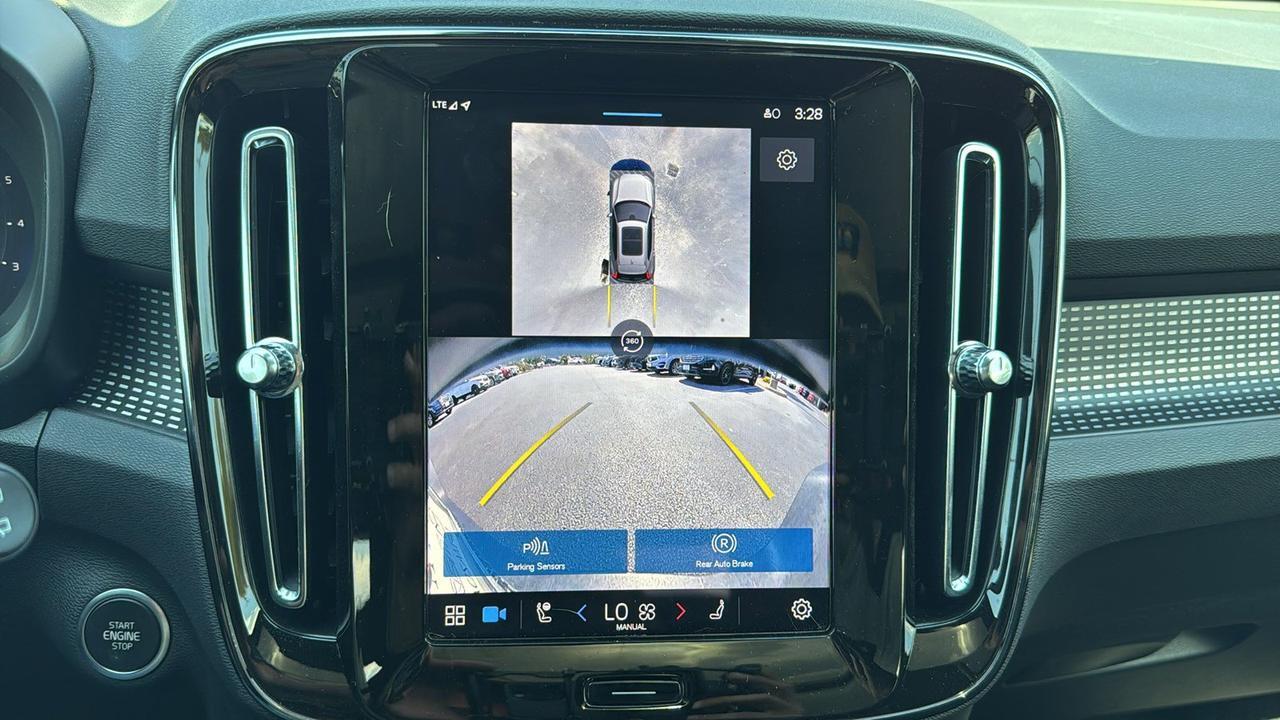 2024 Volvo XC40 Plus Bright Theme San Antonio TX