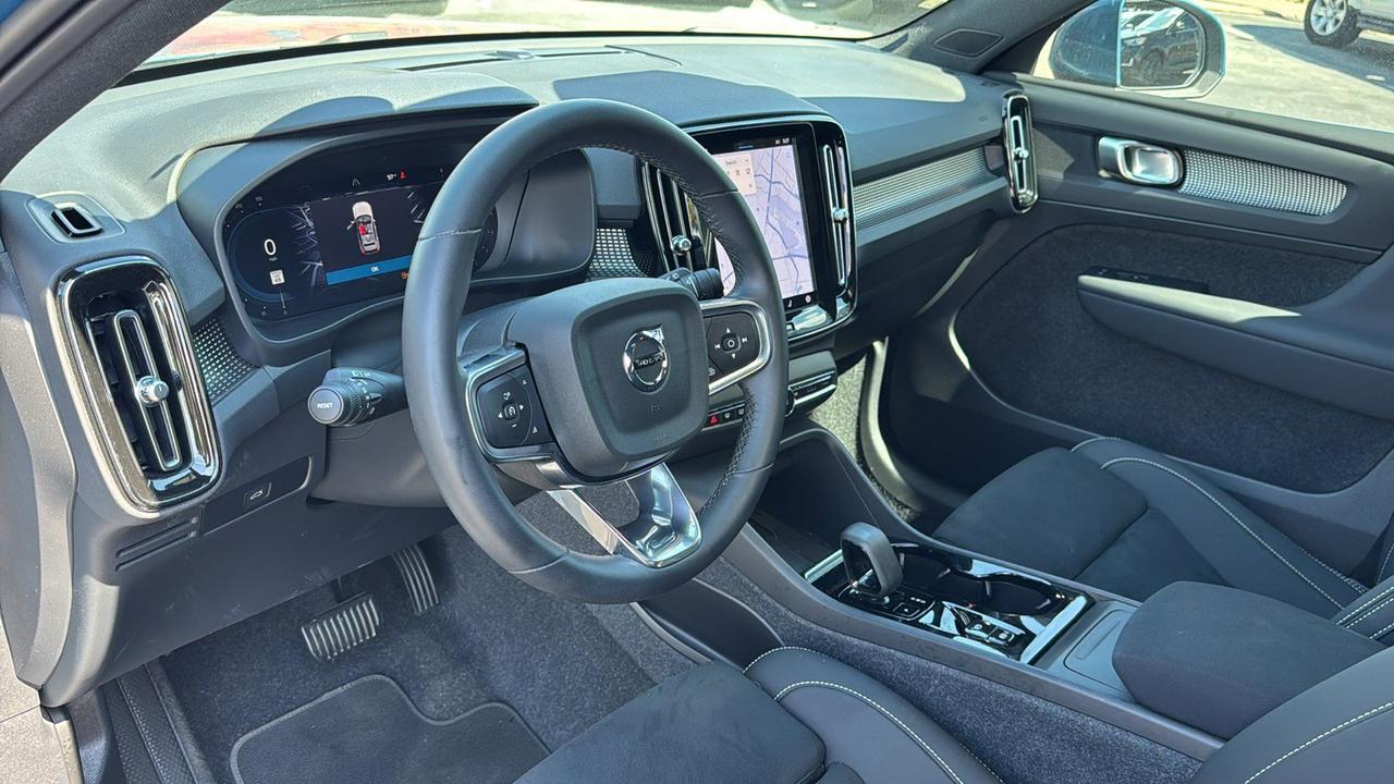 2024 Volvo XC40 Plus Bright Theme San Antonio TX
