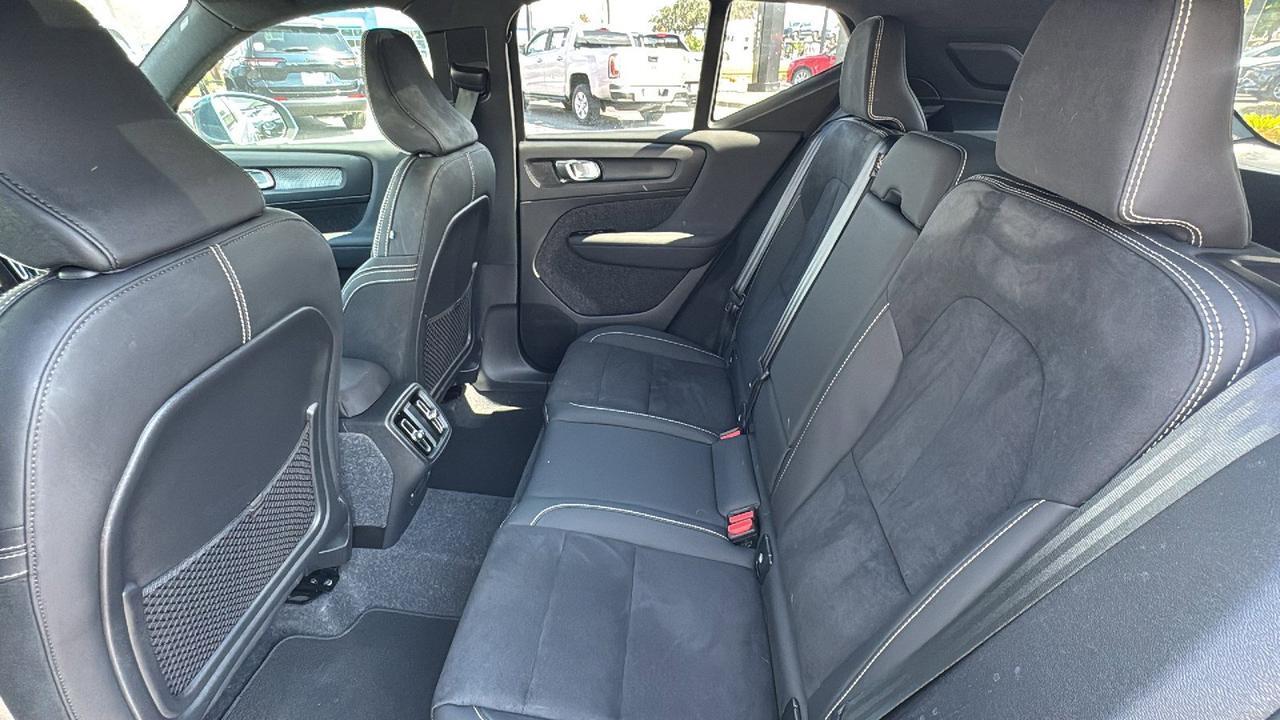 2024 Volvo XC40 Plus Bright Theme San Antonio TX