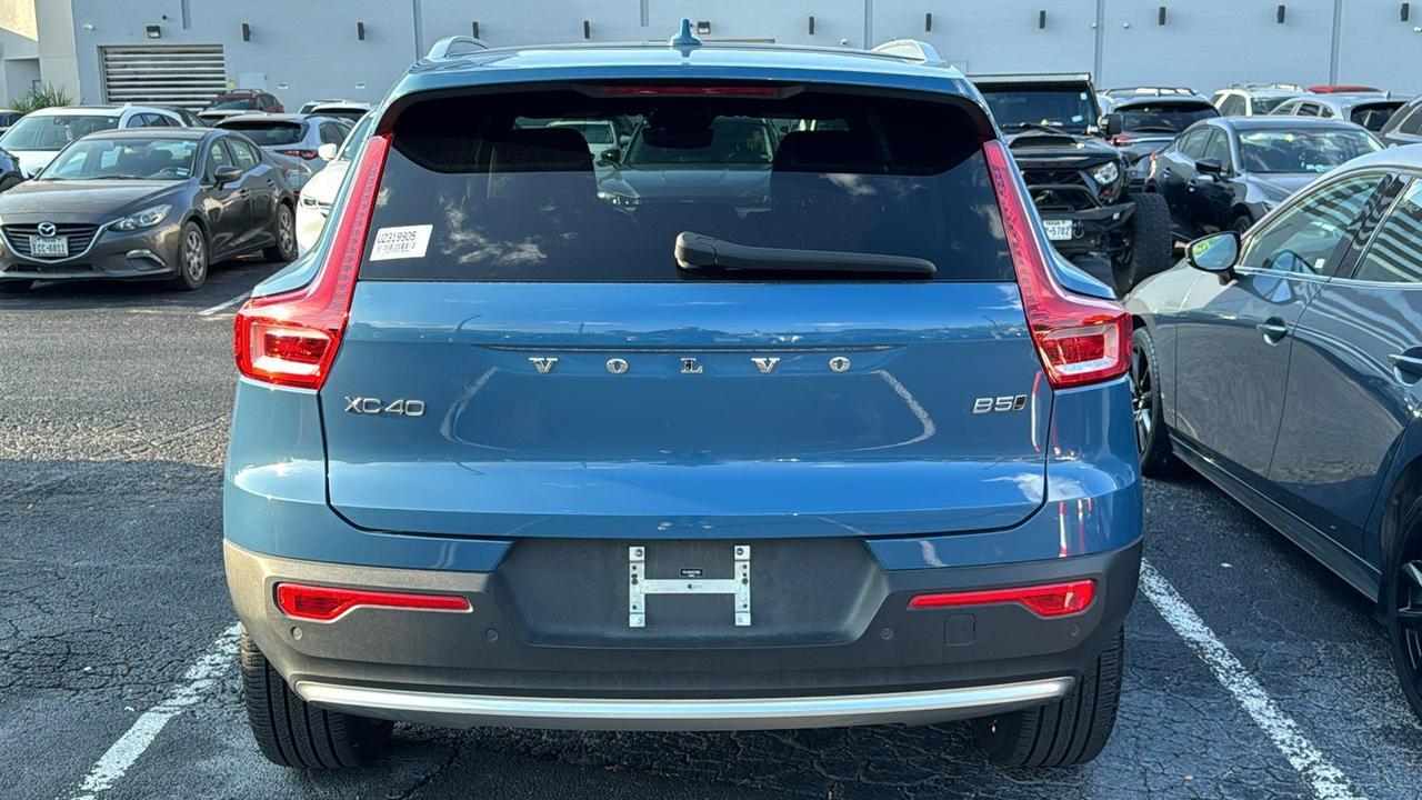 2024 Volvo XC40 Plus Bright Theme San Antonio TX