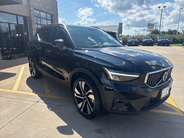 2024 Volvo XC40 Plus Bright Theme Springfield IL