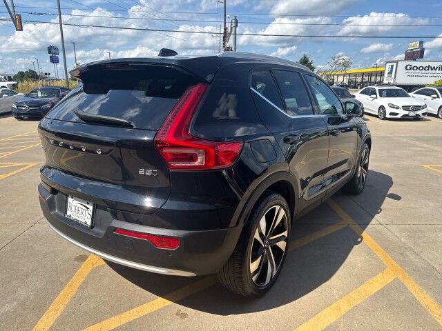 2024 Volvo XC40 Plus Bright Theme Springfield IL