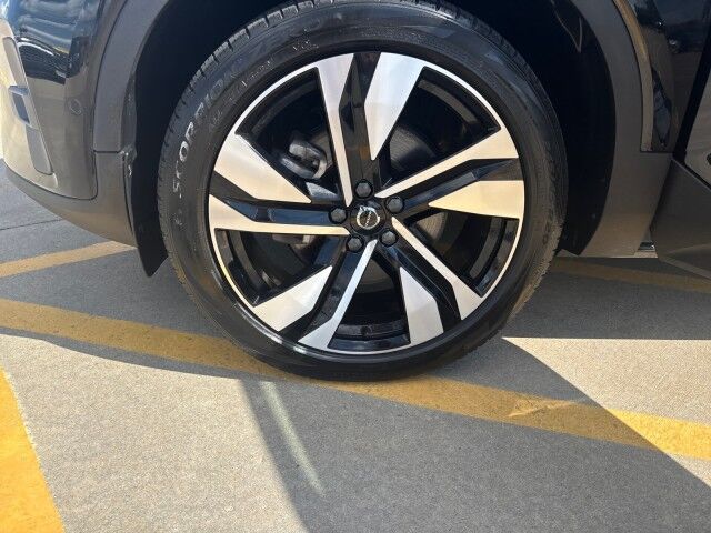 2024 Volvo XC40 Plus Bright Theme Springfield IL