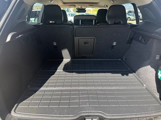 2024 Volvo XC40 Plus Bright Theme Springfield IL