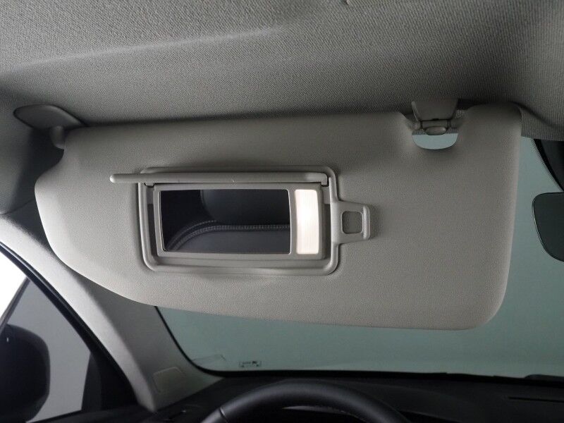 2024 Volvo XC40 Plus Dark Theme AWD *NAVIGATION, SAFETY ALERTS, 360 VIEW CAMERAS, PANORAMA MOONROOF, HEATED SEATS/STEERING, POWER LIFTGATE, KEYLESS ENTRY, PARK ASSIST, 20 INCH WHEELS, APPLE CARPLAY Round Rock TX