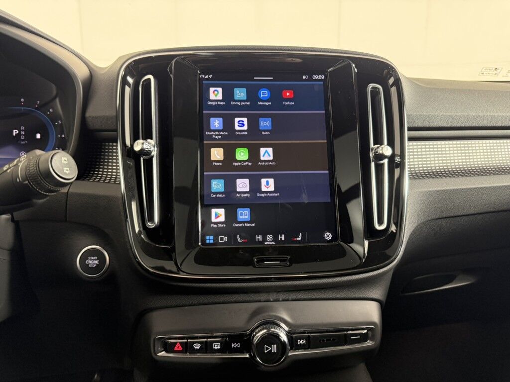 2024 Volvo XC40 Plus Dark Theme Maumee OH