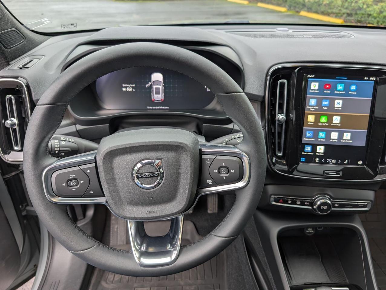 2024 Volvo XC40 Recharge Dual Motor AWD ULTIMATE | 402hp, HK Premium Audio, Pilot Assist, 360° Cam, 4 Heated Seats & Wheel Portland OR